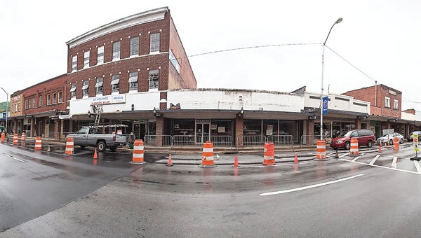 Photo by Brandon Hicks Downtown Elizabethton was spruced up during 2014, including having work done on rutted asphalt, as well as improvements and cleaning of building facades and work on canopies.