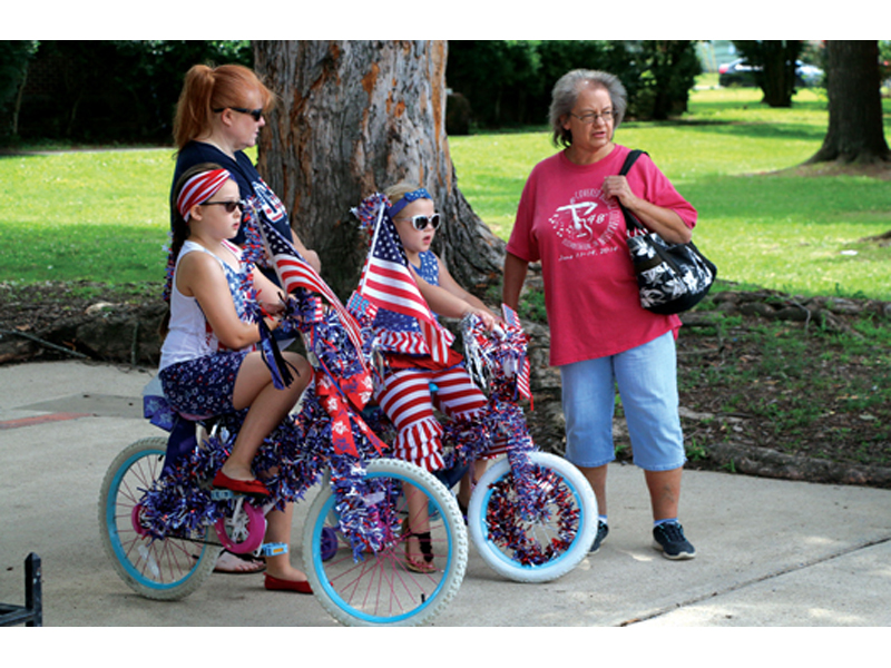 Celebrating with a bang... Elizabethton Park and Rec planning a great