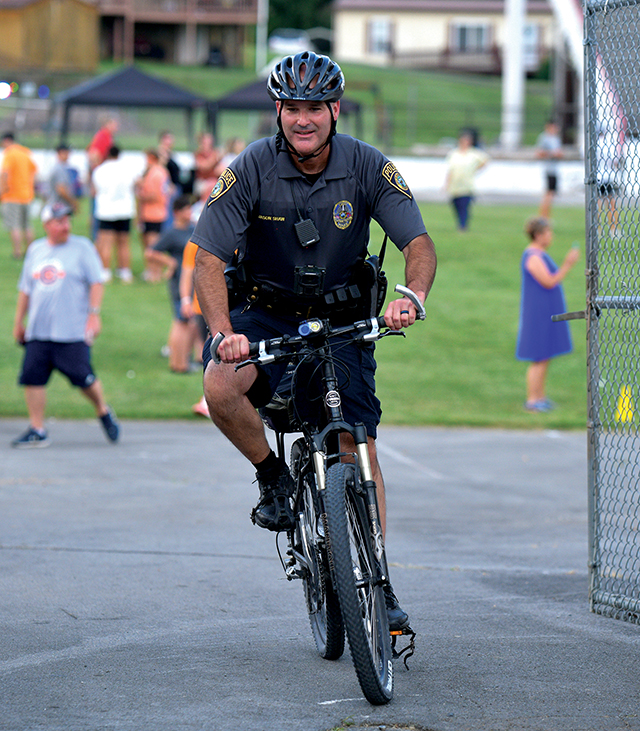 Morris captures 2023 Friday Night Lights 5K