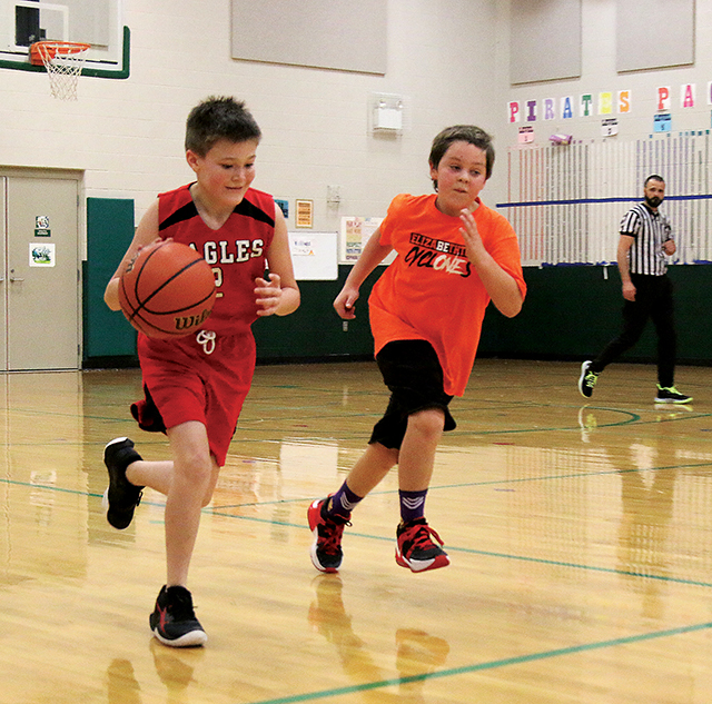 Carter County Youth Basketball League tips off season with jamboree
