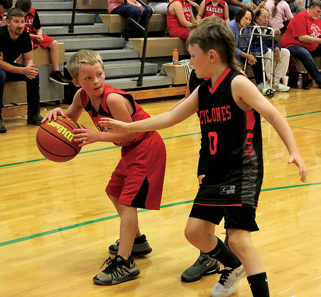 Carter County Youth Basketball League tips off season with jamboree